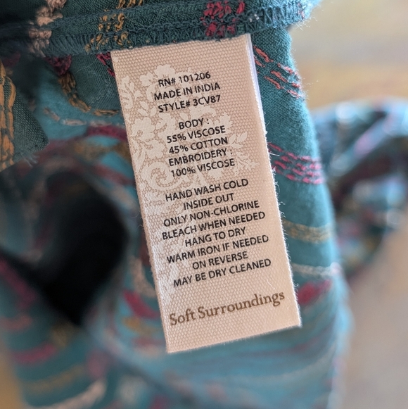 Soft Surroundings Embroidered Green Geometric Patterned Blouse Tunic Size PXS - Picture 11 of 11